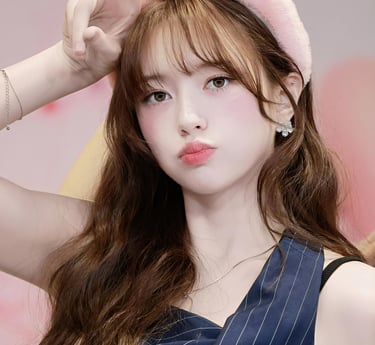 FIFTY FIFTY CHANELL MOON