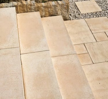Travertine lauko laiptai