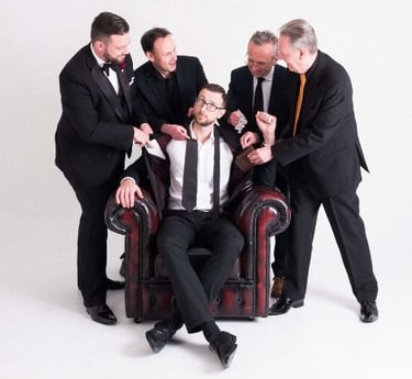 ✨Close-Up Chris✨ & CO.