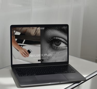 page d'accueil site sur un ordinateur