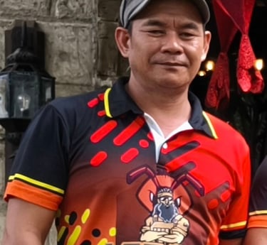 Officer-in-Charge Mr. Rommel Quivis of Bacolod Pest Control supervising FDA-licensed pest control