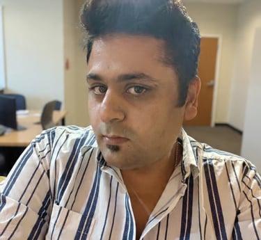 Professional thought leader delivering mindset transformation and emotional leadership training in a modern workshop setting