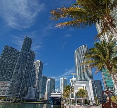 miami bayside seawall with downtown high rises