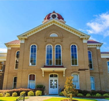 Image of the historic courthouse in Jefferson, GA