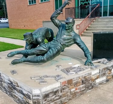 Image of the Ty Cobb statue located in Royston, GA.