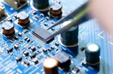 Omini ensures reliable PCB assembly by addressing common defects with effective solutions.