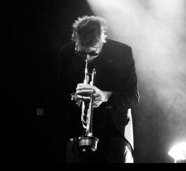 Benvenuto Electrojazz solo on stage with trumpet, Lost in the Night live set