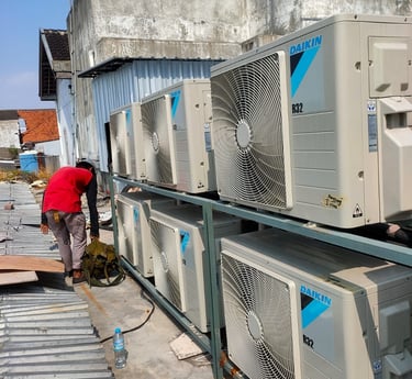 Layanan service AC Jogja buka 24 jam siap panggil kapan saja untuk perbaikan cepat dan terpercaya.