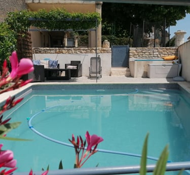 Swimmingpool mit Aussicht Le Barroux Holidays Provence Gîte