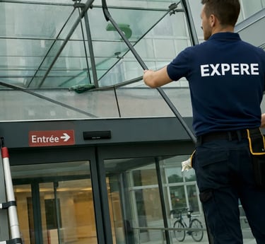 Laveur vitres et panneaux solaires à Crozet