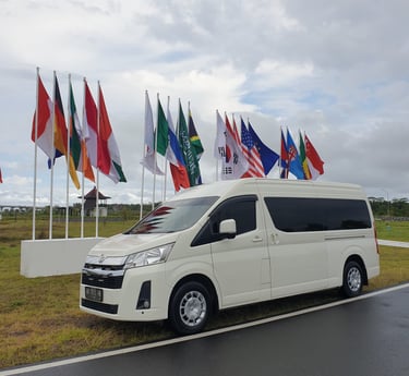 hiace premio putih