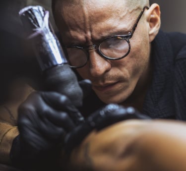 Cuart Ink – Fine Line Tattoo Artist Marbella