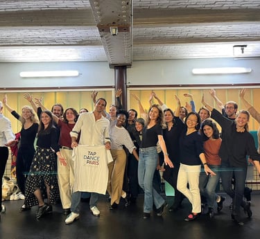 Une séance de team building claquettes au studio de danse de Tap Dance Paris dans le 11eme