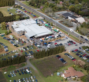 kerikeri market - plenty of parking