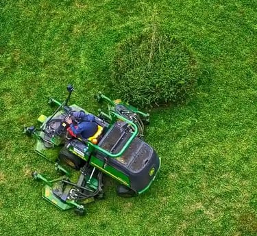 Mowing lawn care Sebastian, FL