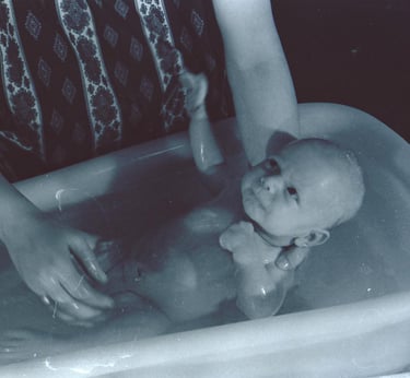 Großes babybaden ca. 1960 noch unbearbeitet 