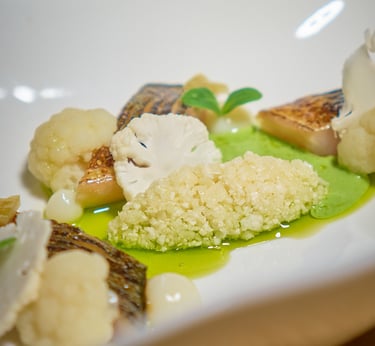 Entrée autour du maquereau mariné au Ponzu