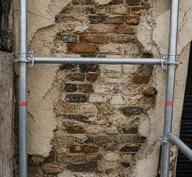 Rénovation de façade ancienne – réparation et consolidation des murs