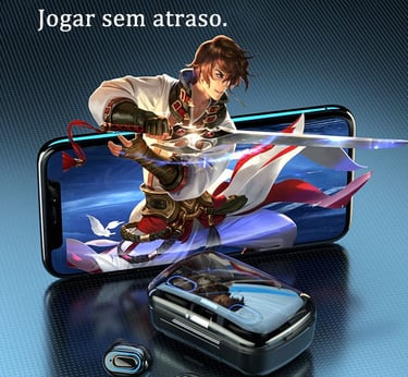 "Fone gamer M10 ao lado de celular demonstrando baixa latência em jogos."