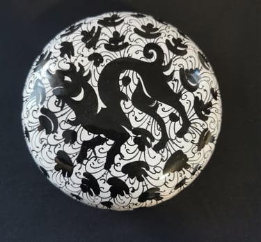 cacf faenza italy ceramic black and white lion dragon gryphon cat jar