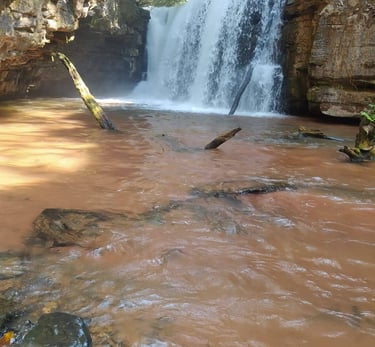 Visitemambai.com.br - Cachoeira das andorinhas
