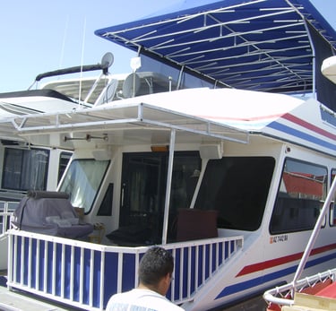 Houseboat Party Top with Sunscreens on the side.