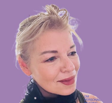 Tarot Reader Los Angeles & Online tarot readings Maya Britan intuitive tarot readings