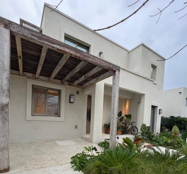 Pilar del Este entrada