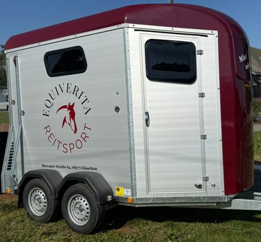 Pferdeanhänger Verleih bei Equiverita - Reitsport