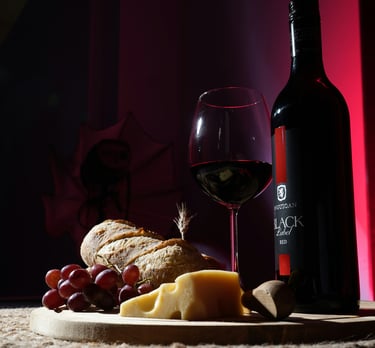 red_wine_with_cheese_grapes_bread_plate