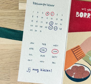 Kadoentje ingevulde datumprikker meerdere dagen en maanden