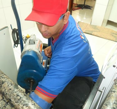 tecnico profissional em desentupimento