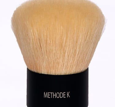 Maxi pinceau kabuki prof aux poils naturels de chèvre pour visage &corps fond de teint