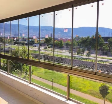 Sazak Demir Doğrama Cam Balkon