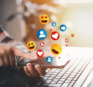 Comunicação informal entre colegas em canais temáticos de cultura digital