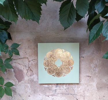 tableau sur bois, d'inspiration médiévale, doré à la feuille d'or