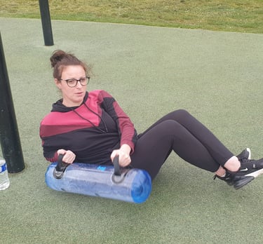 femme abdos plein-air entraînement forme