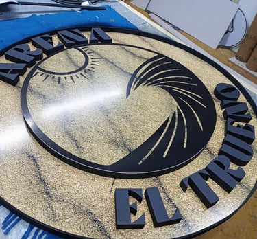 Logo en corporeas de "Arenas el trueno"