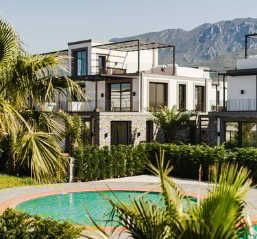 Moderne Apartmentanlage mit Pool, mediterranen Gärten und Bergblick – HAVEN Estates Nordzypern
