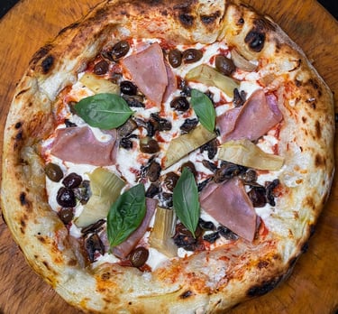 jamm pizza Assortimento di pizze colorate e appetitose, con condimenti freschi 