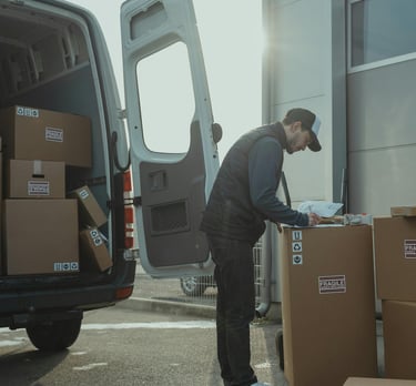 Ropa laboral para logística y transporte diseñada para ofrecer comodidad, durabilidad funcionalida