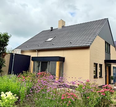 Borne – KEIM kleur 9089, dak en spatrand antraciet