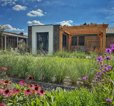 Almelo Noord-Oost – nieuwbouwwoning KEIM 9354, donkere plint ongeschilderd