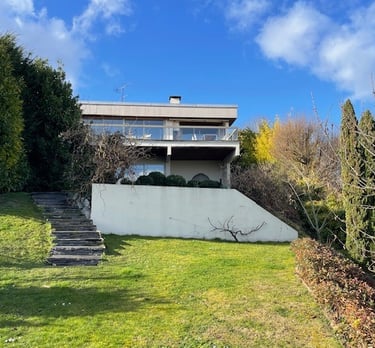 Maison d'architecte dans l'Ouest Parisien vue de l'extérieure
