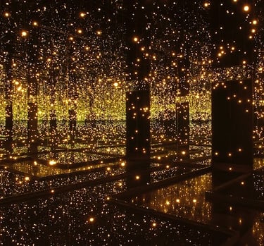 obra "Infinity Mirrored Rooms", de Yayoi Kusama