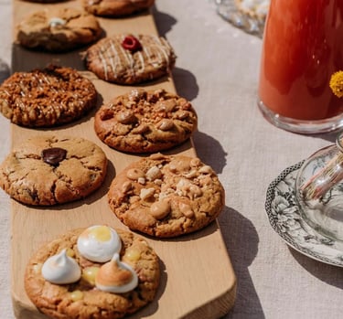 Plusieurs cookies sur une table