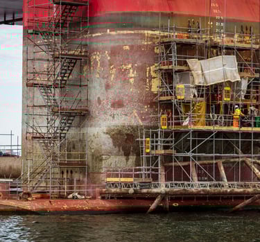 Scaffolding for Oil and Gas Project. Shutdown, erection, installation of process equipments.