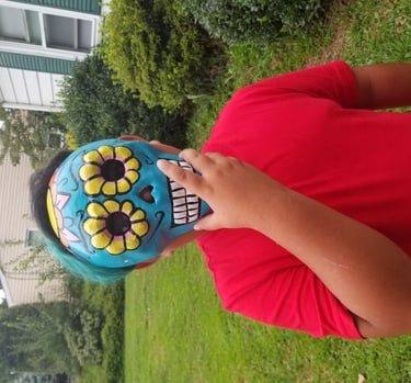 diego con marcara de caRTON