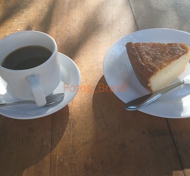 [Download] Uma xicara de café com aquele pedacinho de bolo.