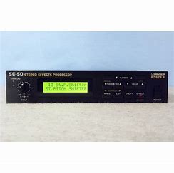 BOSS SE 50: Multi effect processor.